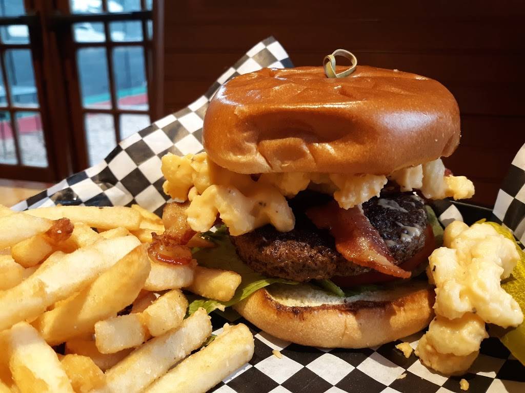 Bar Harbor Beerworks | restaurant | 119 Main St, Bar Harbor, ME 04609, USA | 2072882886 OR +1 207-288-2886