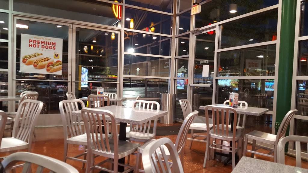 Sonic Drive-In | restaurant | 1151 E Dundee Rd, Palatine, IL 60074, USA | 8473592600 OR +1 847-359-2600