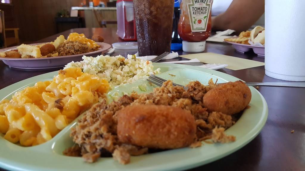 Stantons Barbecue & Fish Camp | restaurant | 2828 Stantons Rd, Bennettsville, SC 29512, United States | 8432654855 OR +1 843-265-4855