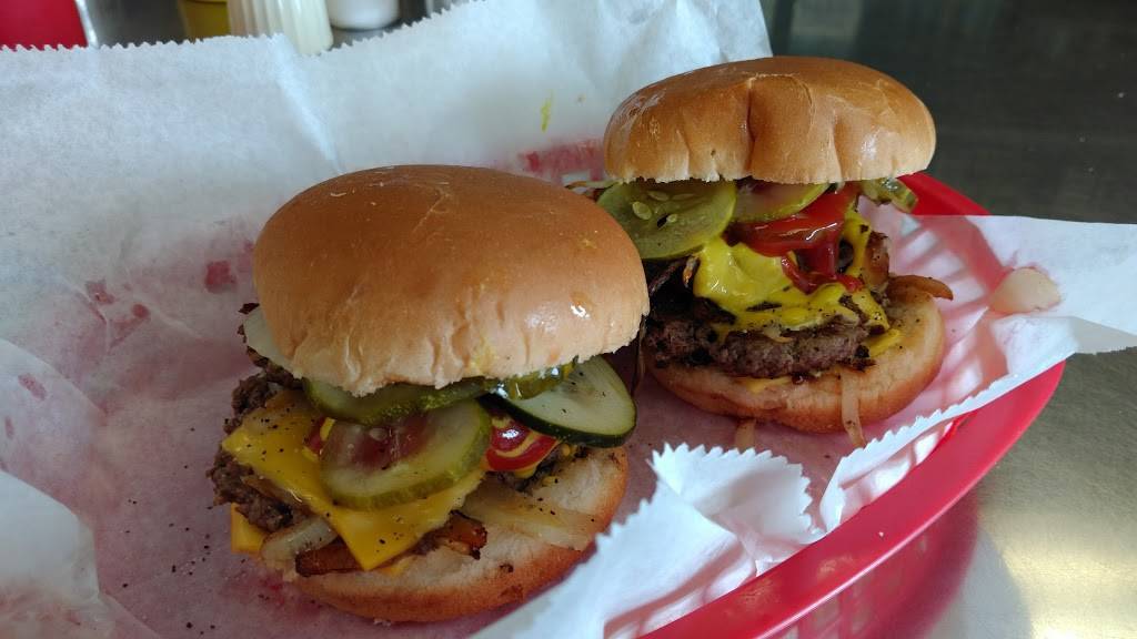 MOTZS Burgers | restaurant | 7208 W Fort St, Detroit, MI 48209, USA | 3138439186 OR +1 313-843-9186