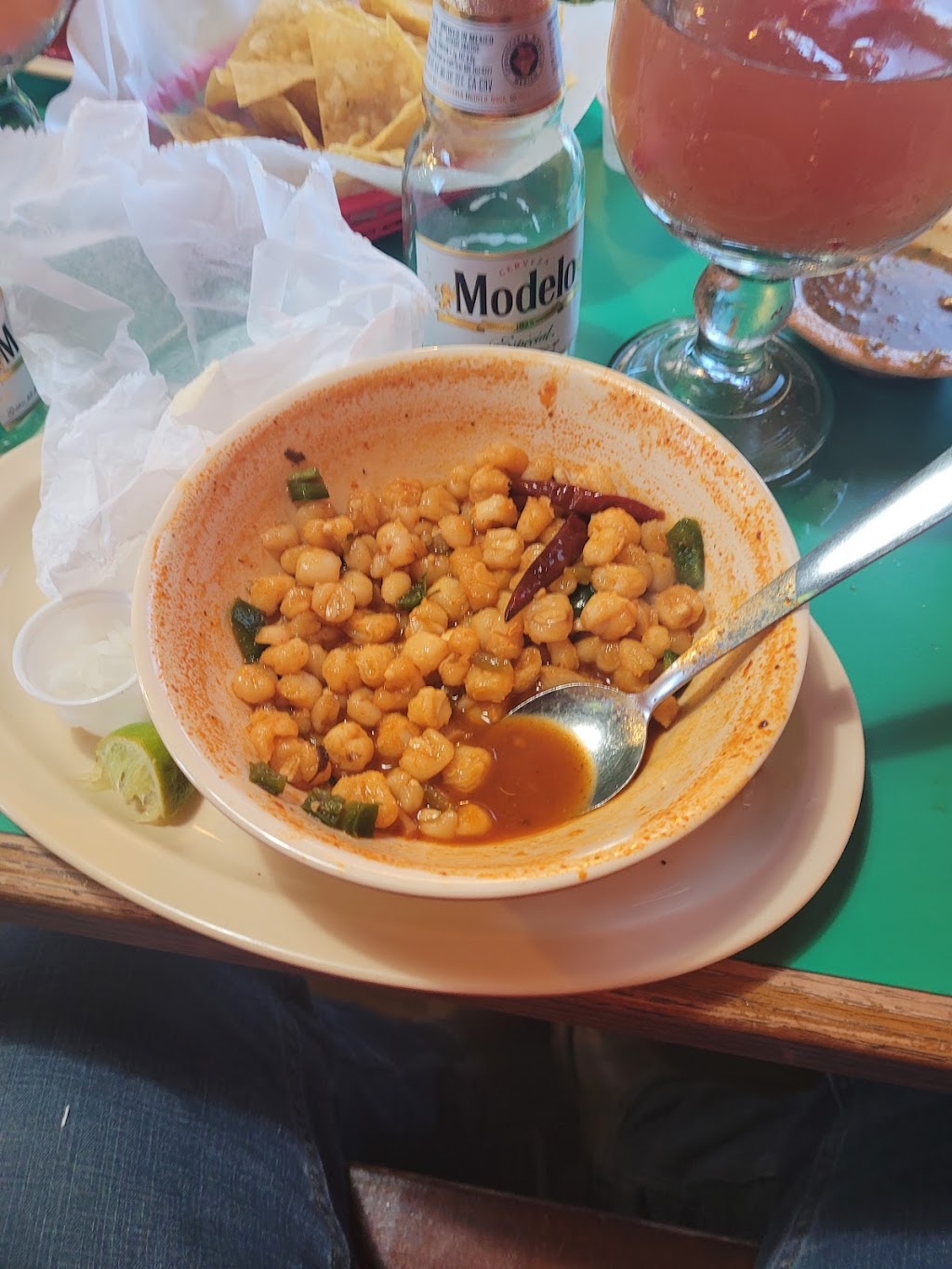 Los Caporales Mexican Restaurant | restaurant | 4000 N Grandview Ave, Odessa, TX 79762, USA | 4323661445 OR +1 432-366-1445