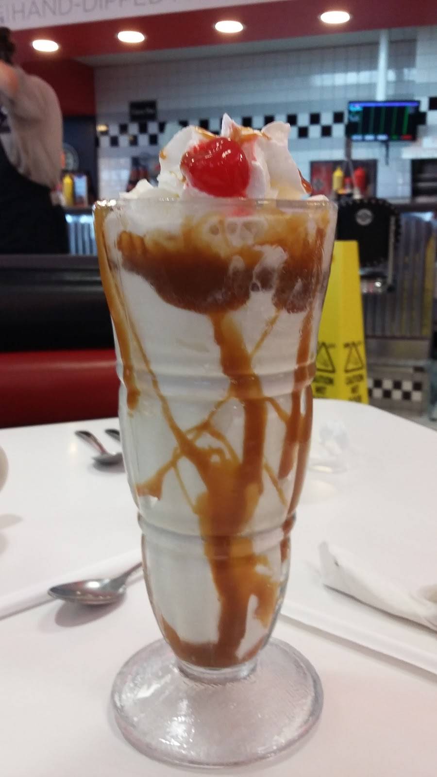 Steak n Shake | restaurant | 3821 41st Ave Dr, Moline, IL 61265, USA | 3097649453 OR +1 309-764-9453