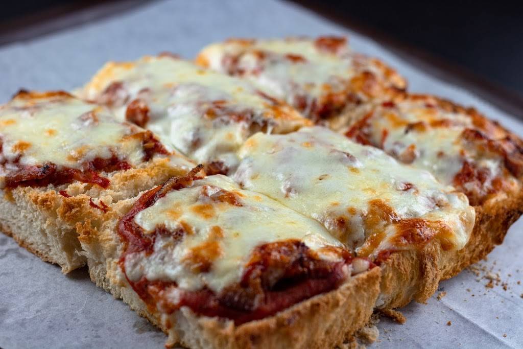 Gauntlet Food and Games | restaurant | 909 W Maumee St D, Angola, IN 46703, USA | 2606871022 OR +1 260-687-1022