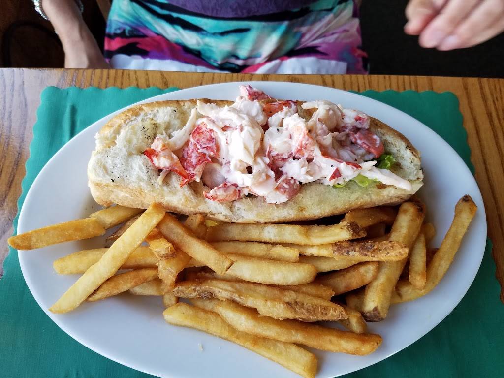 Cape Neddick Lobster Pound Harborside Restaurant | restaurant | 60 Shore Rd, Cape Neddick, ME 03902, USA | 2073635471 OR +1 207-363-5471