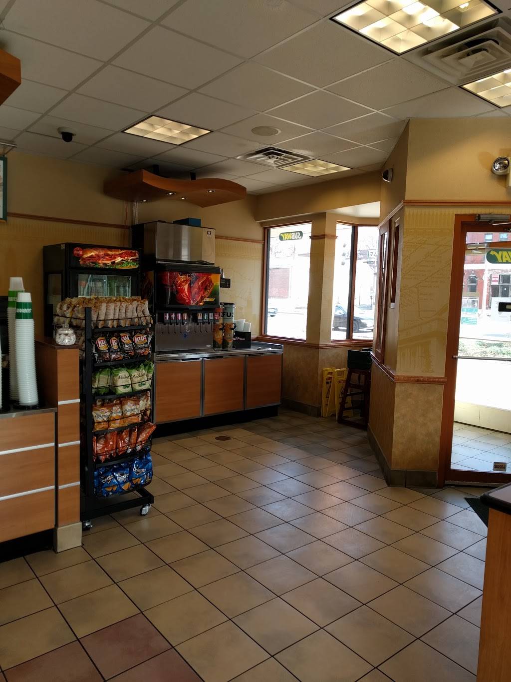 Subway Restaurants | restaurant | 2255 S Grand Blvd, St. Louis, MO 63104, USA | 3147711192 OR +1 314-771-1192