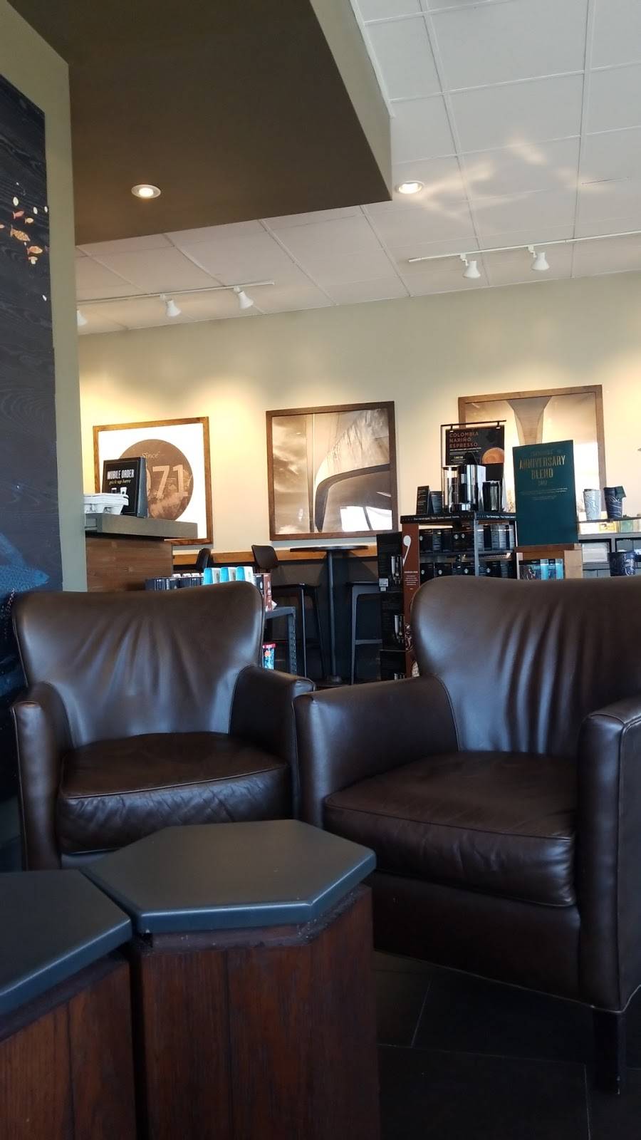 Starbucks | cafe | 8121 TN-100, Bellevue, TN 37221, USA | 6156469883 OR +1 615-646-9883