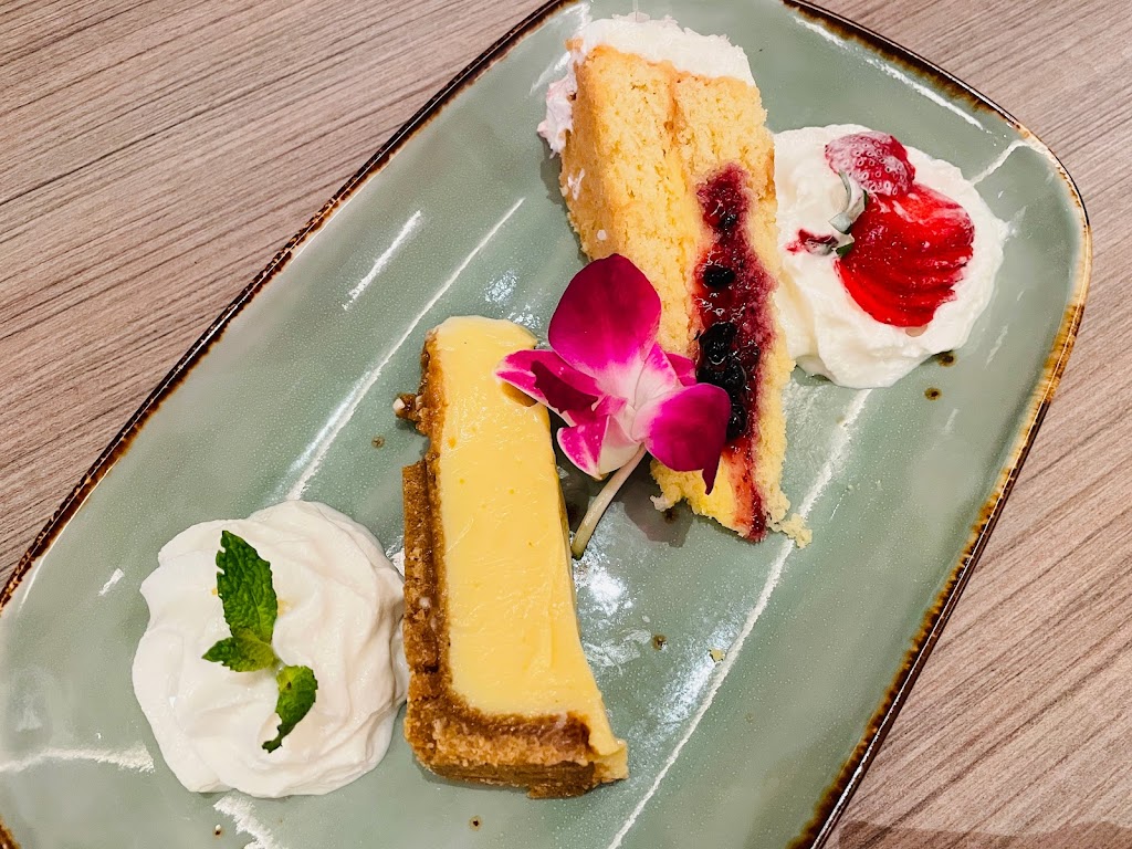 Coconut Charlies Beach Bar & Grill | restaurant | 15727 Front Beach Rd, Panama City, FL 32413, USA | 8502306004 OR +1 850-230-6004