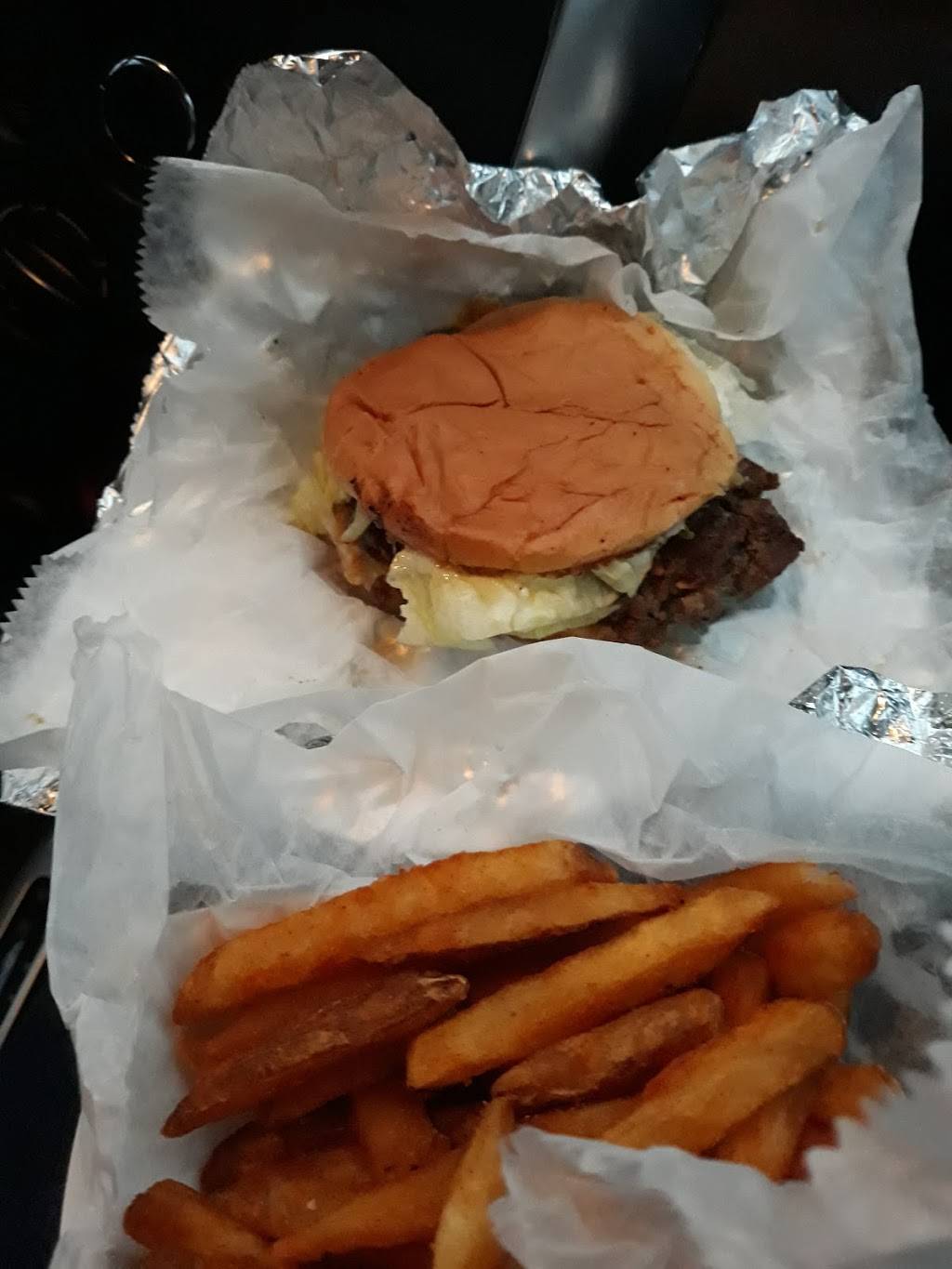 Sweden Kream | restaurant | 1472 National St, Memphis, TN 38122, USA | 9014545882 OR +1 901-454-5882