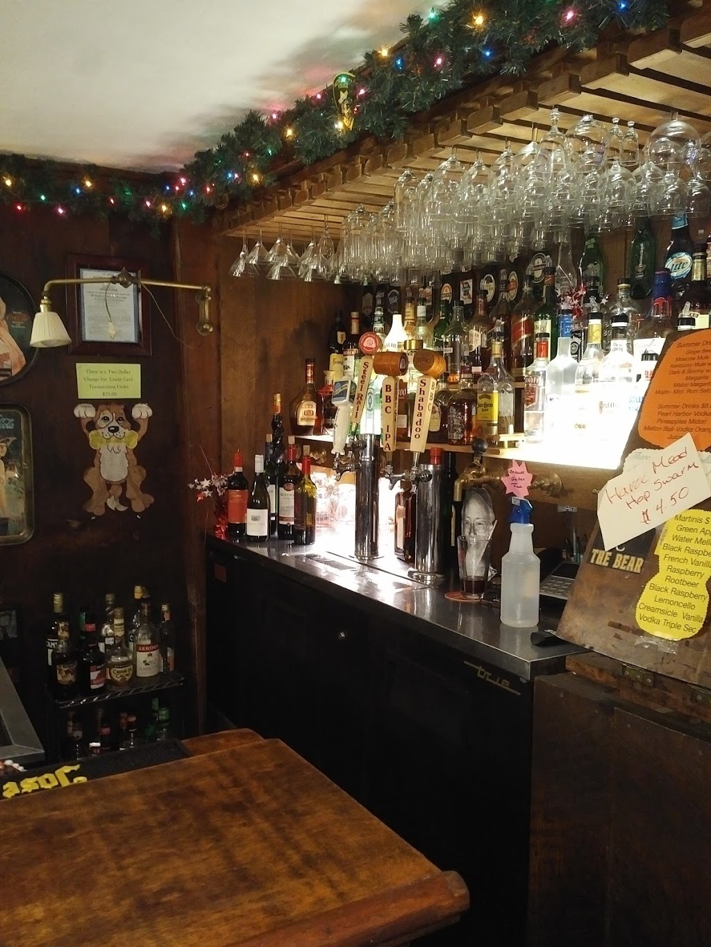 New Boston Inn | restaurant | 101 N Main St, Sandisfield, MA 01255, USA | 4132584477 OR +1 413-258-4477