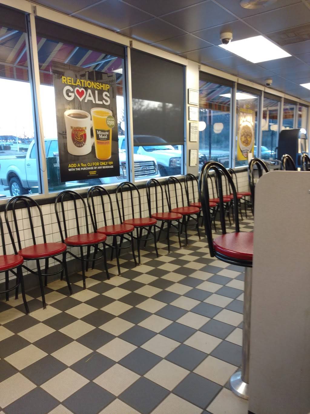 Waffle House | meal takeaway | 8000 Macon Hwy, Athens, GA 30606, USA | 7067699578 OR +1 706-769-9578