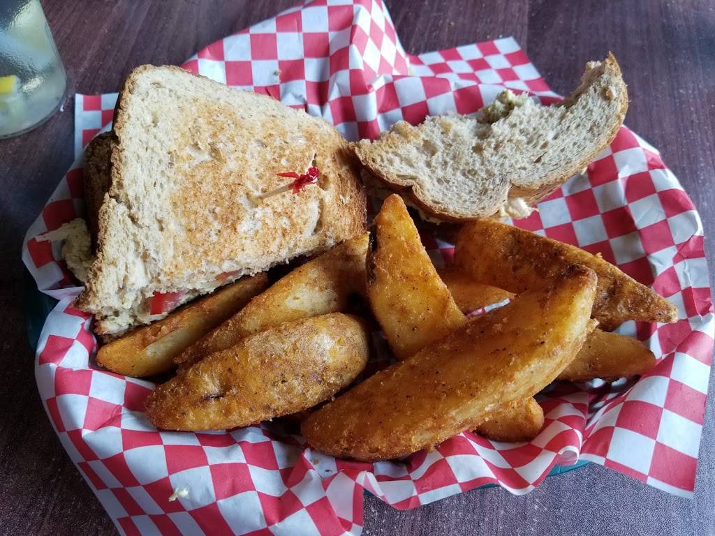 Dog and Duck Belle Hall | restaurant | 624 Long Point Rd A, Mt Pleasant, SC 29464, USA | 8438813056 OR +1 843-881-3056