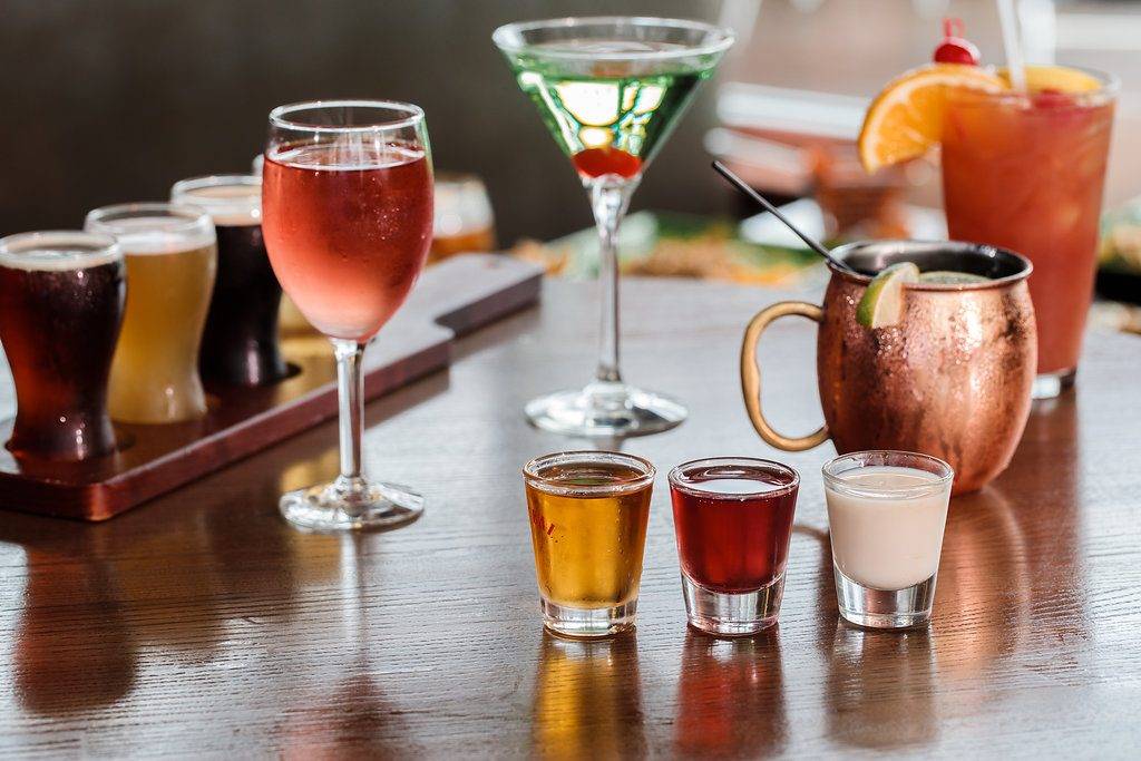 Eds Tavern | restaurant | 10719 Rodeo Drive, Lakewood Ranch, FL 34202, USA | 9419070400 OR +1 941-907-0400