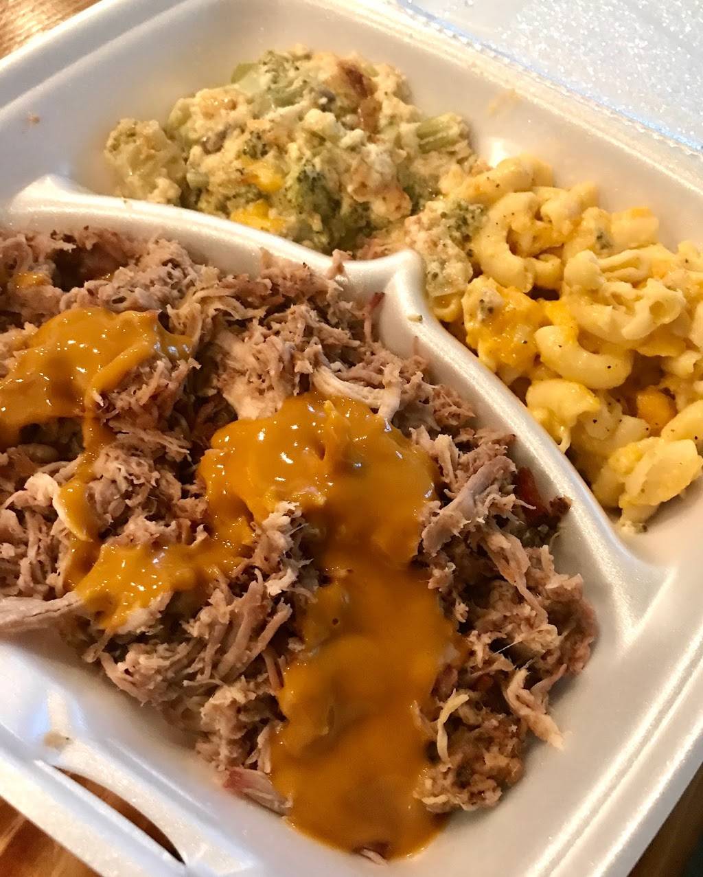 This Little Piggy | restaurant | 100 Central Ave, Summerville, SC 29483, USA | 8435943108 OR +1 843-594-3108