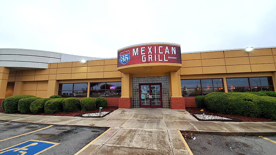 35 Broadway Mexican Grill | restaurant | 2705 W Broadway St, Ardmore, OK 73401, USA | 5806306440 OR +1 580-630-6440