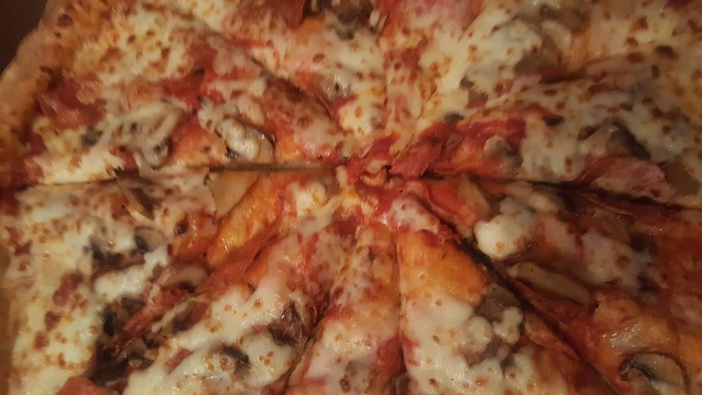 Papa Johns Pizza | restaurant | 10574 E 96th St, Indianapolis, IN 46256, USA | 3178417272 OR +1 317-841-7272