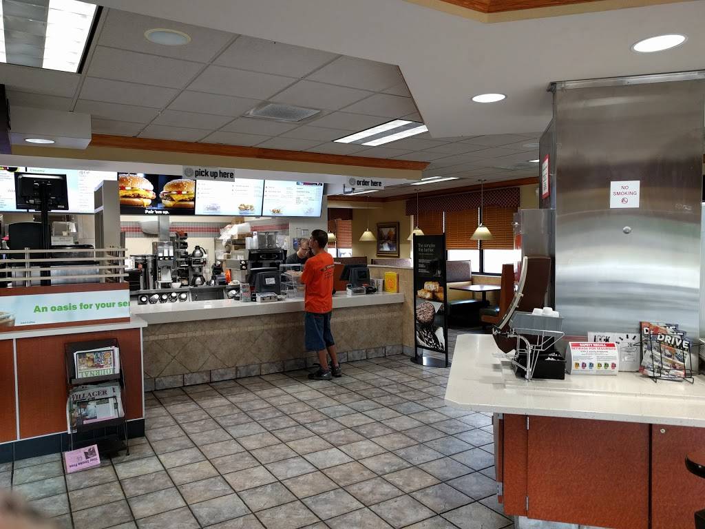 McDonalds | cafe | 8027 State St, Garrettsville, OH 44231, USA | 3305274876 OR +1 330-527-4876