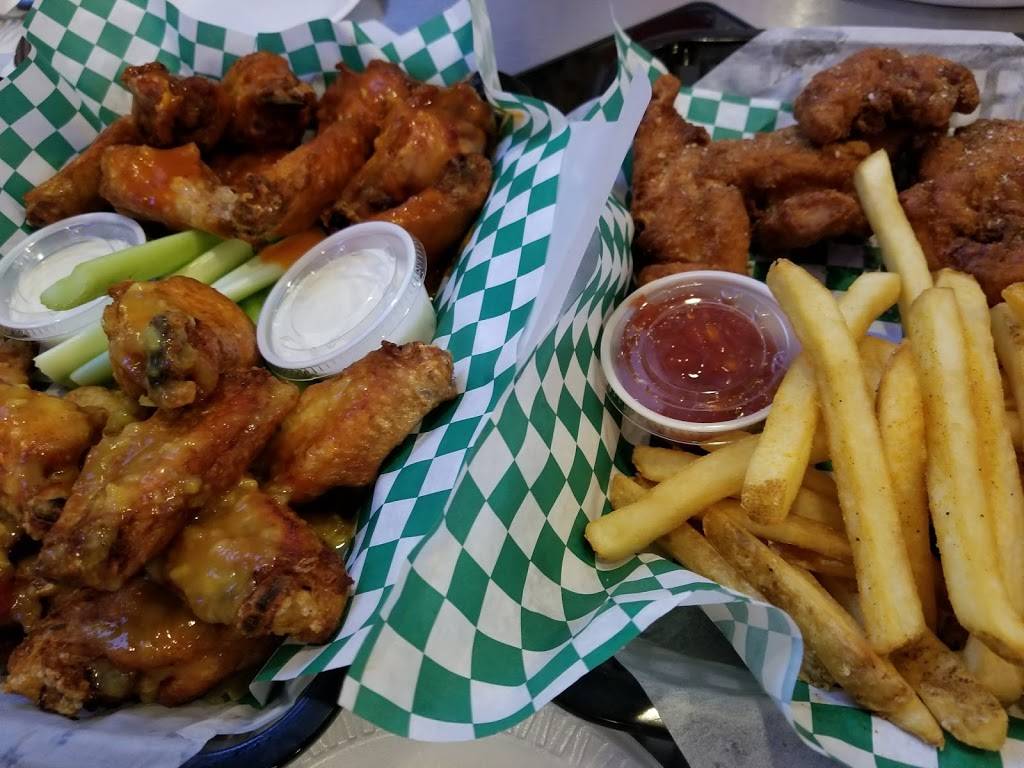 Small Bar Matthews | restaurant | 4320 Potter Rd, Stallings, NC 28104, USA | 7047699656 OR +1 704-769-9656