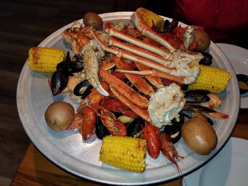 Savannahs Oyster House | restaurant | 155 Sunset Dr, Blowing Rock, NC 28605, USA | 8284149354 OR +1 828-414-9354