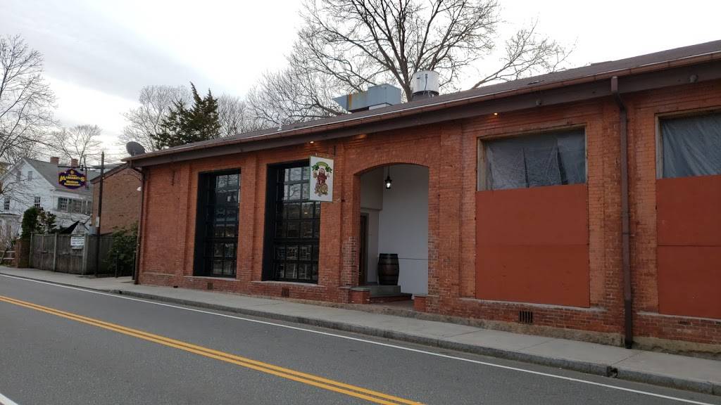 Friar Tucks Tavern | restaurant | 12 Water St, Mystic, CT 06355, USA | 8605726069 OR +1 860-572-6069