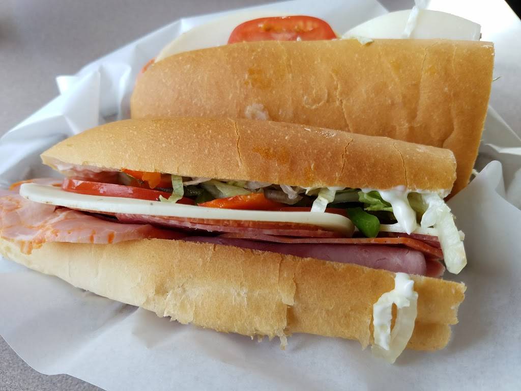 Timmy Flynns Red Pepper Deli & Grill | restaurant | 517 S Riverside Dr, Iowa City, IA 52246, USA | 3193375270 OR +1 319-337-5270