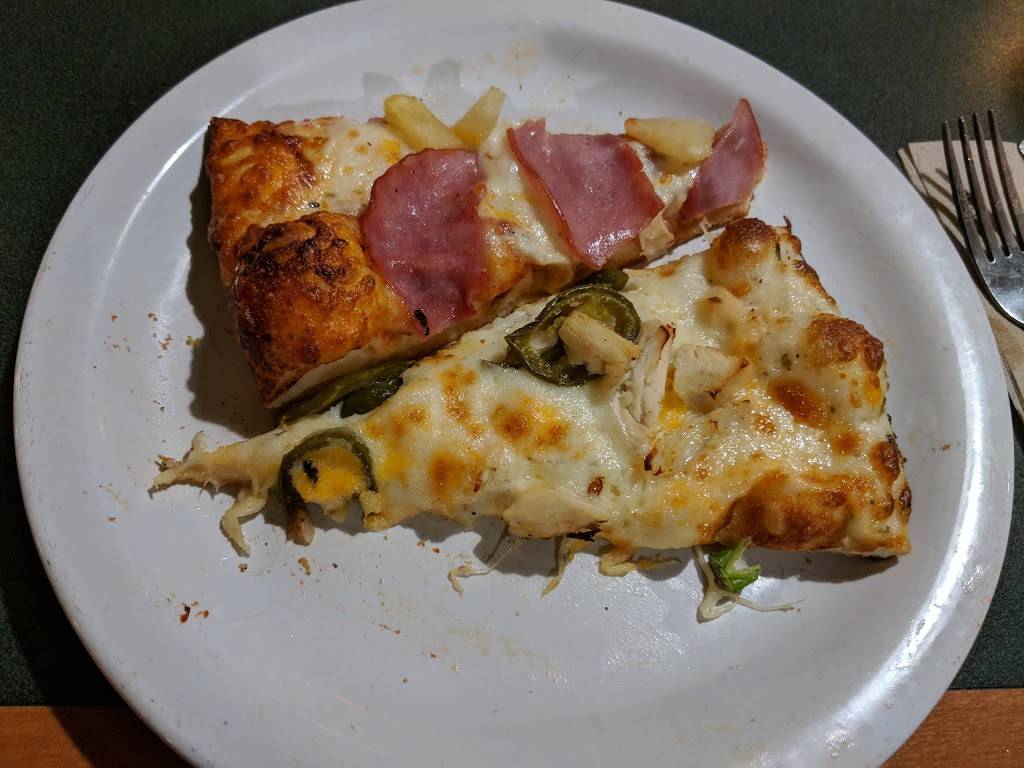 Round Table Pizza | meal delivery | 398 Florin Rd, Sacramento, CA 95831, USA | 9163950507 OR +1 916-395-0507