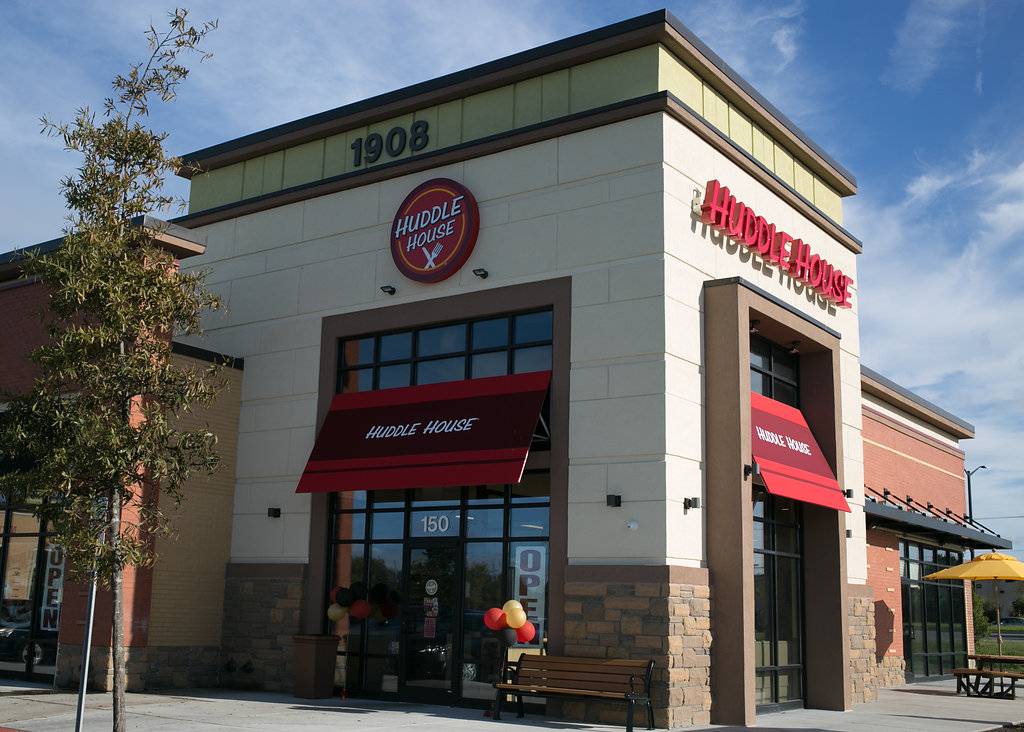 Huddle House | meal takeaway | 1908 Landstown Centre Way #150, Virginia Beach, VA 23456, USA | 7574270303 OR +1 757-427-0303
