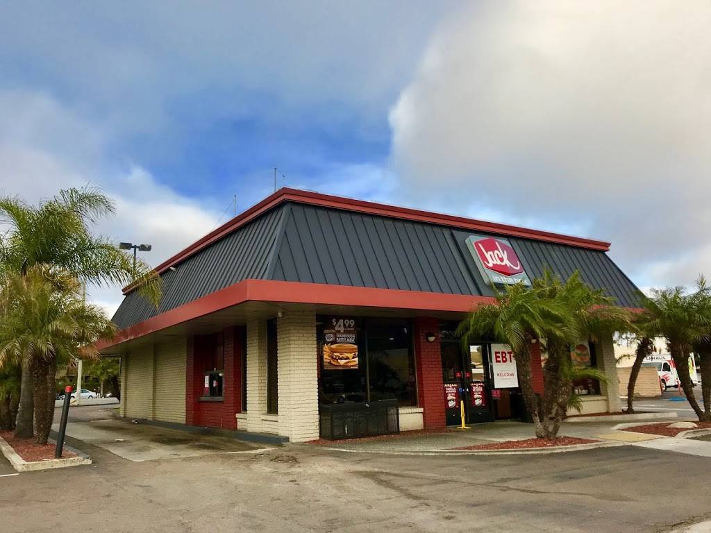 Jack in the Box | restaurant | 3838 Midway Dr, San Diego, CA 92110, USA | 6192242122 OR +1 619-224-2122