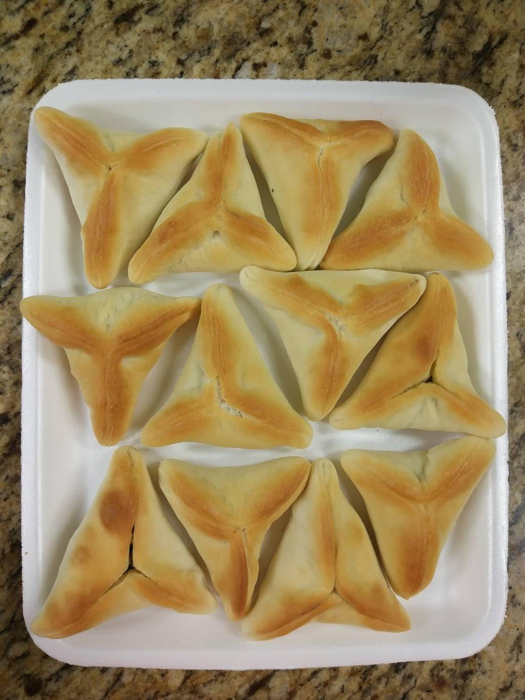 Cedarz Pies | restaurant | 3570 Strandherd Dr, Nepean, ON K2J 5L4, Canada | 6138430000 OR +1 613-843-0000