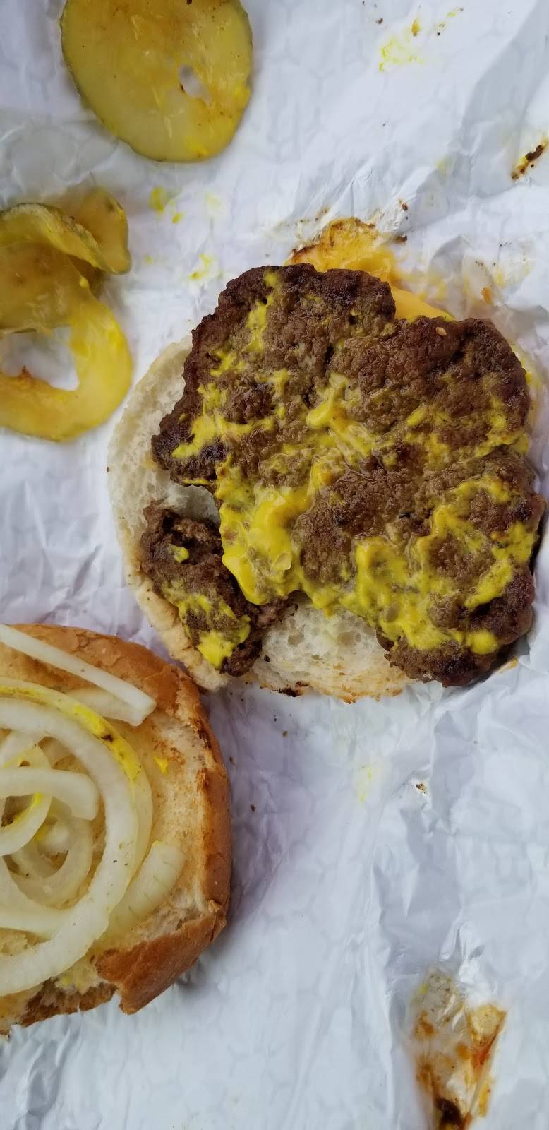 Swensons (North Olmsted) Drive-In Restaurants | restaurant | 27175 Lorain Rd, North Olmsted, OH 44070, USA | 2162901934 OR +1 216-290-1934