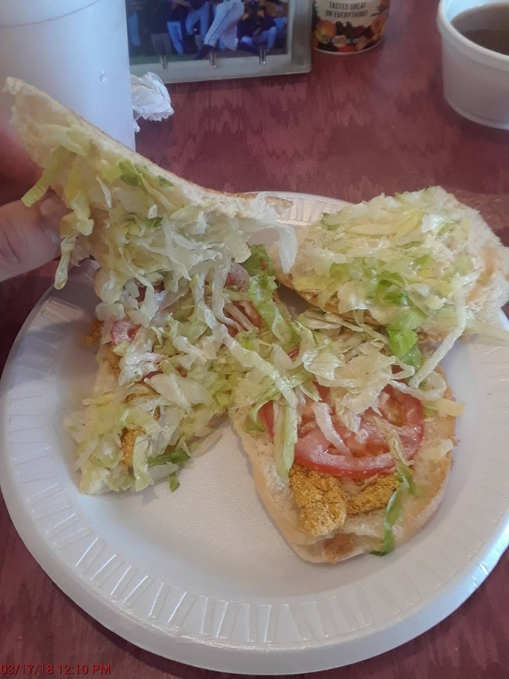 Jazz Daddys Poboys | restaurant | 17221 Jefferson Hwy, Baton Rouge, LA 70817, USA | 2257512215 OR +1 225-751-2215