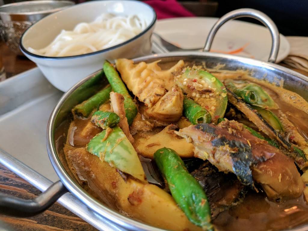 Larb Thai Food & Tapas | restaurant | 10166 San Pablo Ave, El Cerrito, CA 94530, USA | 5105248988 OR +1 510-524-8988