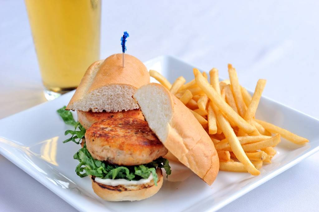 Horizons Restaurant & Lounge | night club | 4888 N Broadway, Geneva, OH 44041, USA | 4404667100 OR +1 440-466-7100