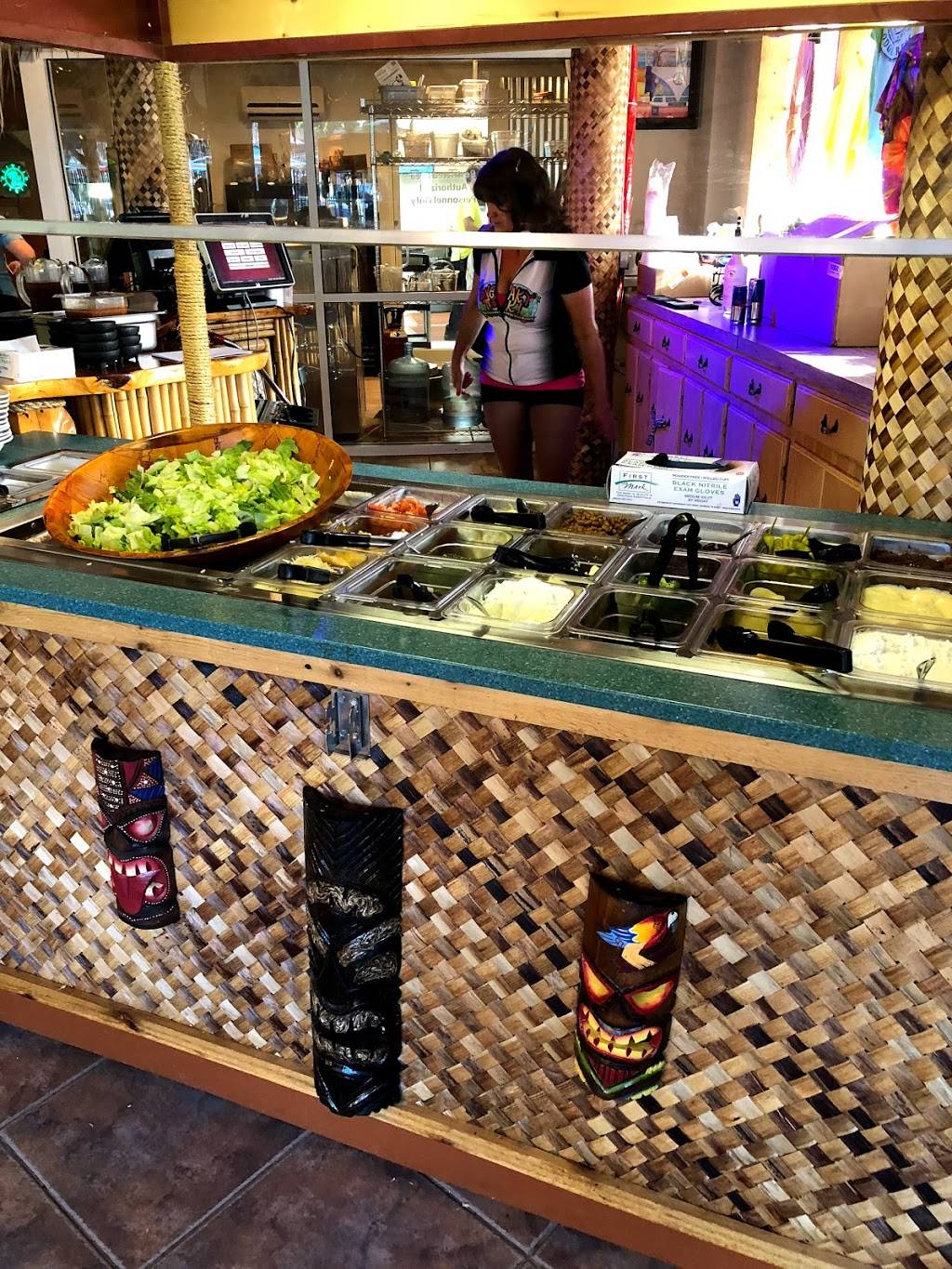 SneakyTiki Restaurant & Brewery | restaurant | 3263B US-70 suite b, Mead, OK 73449, USA | 5809310100 OR +1 580-931-0100