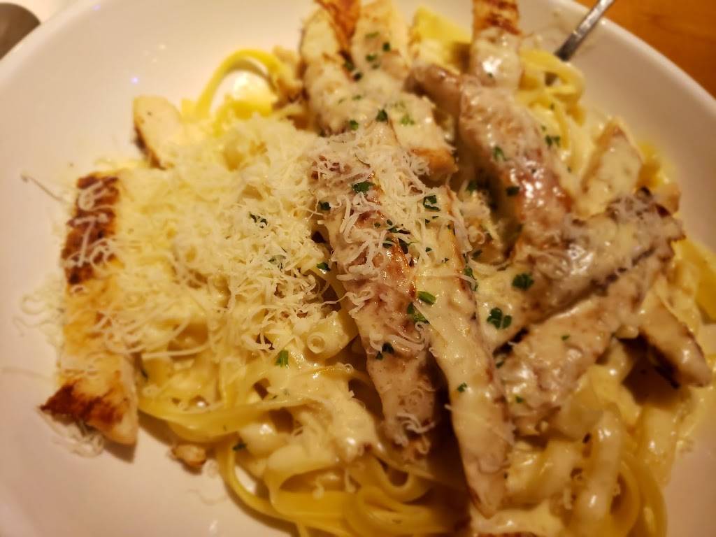 Olive Garden Italian Restaurant | meal takeaway | 2418 S Stemmons Fwy, Lewisville, TX 75067, USA | 9723156202 OR +1 972-315-6202