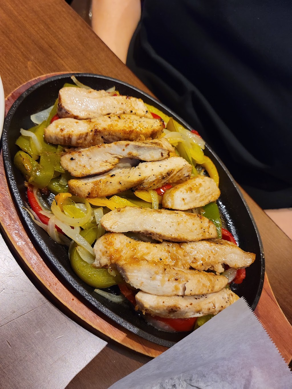 Lobo Loco | restaurant | 2656 Hylan Blvd, Staten Island, NY 10306, USA | 7189806000 OR +1 718-980-6000