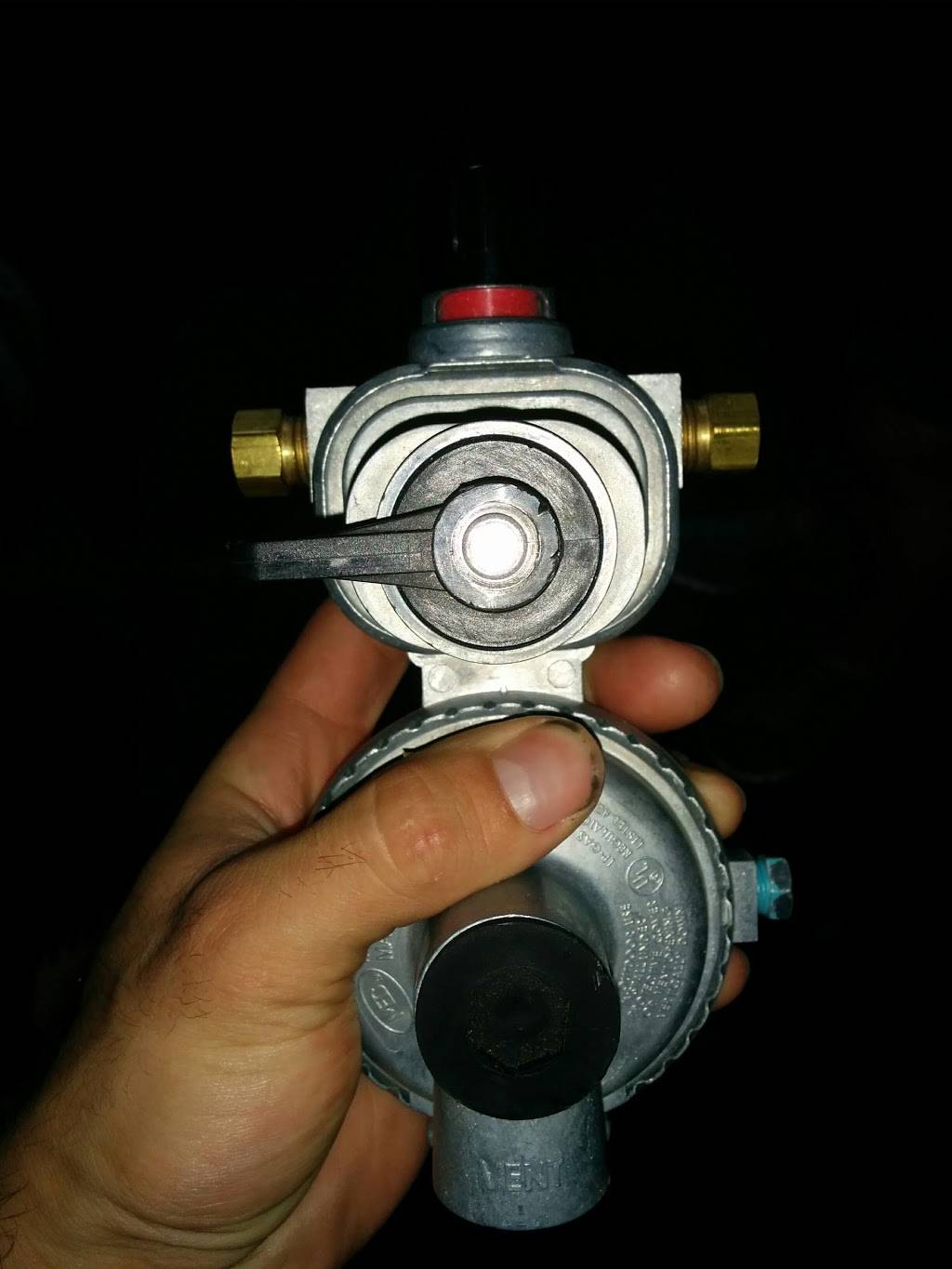 Clinique du Bar-BQ | restaurant | 371 Rue Notre Dame, Charlemagne, QC J5Z 1J1, Canada | 4505811264 OR +1 450-581-1264