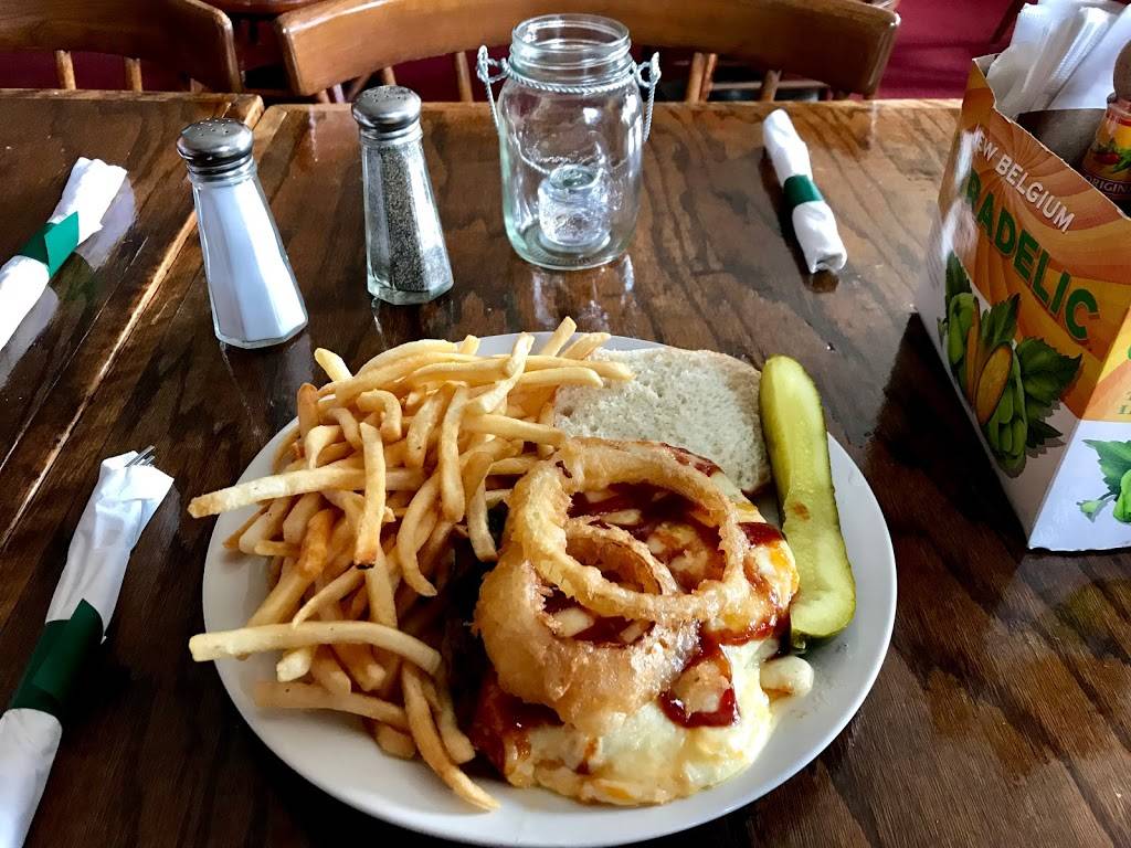 Silver Spring House | restaurant | 6655 N Green Bay Ave, Glendale, WI 53209, USA | 4144469889 OR +1 414-446-9889