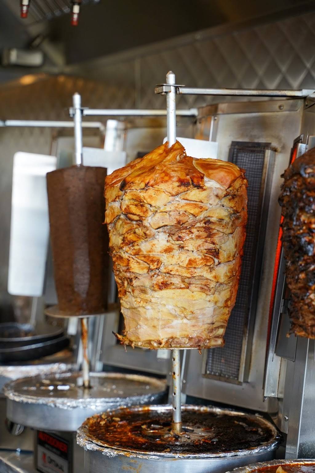 Abu Omar Halal | restaurant | 3700 N Portland Ave, Oklahoma City, OK 73122, USA | 4058500087 OR +1 405-850-0087