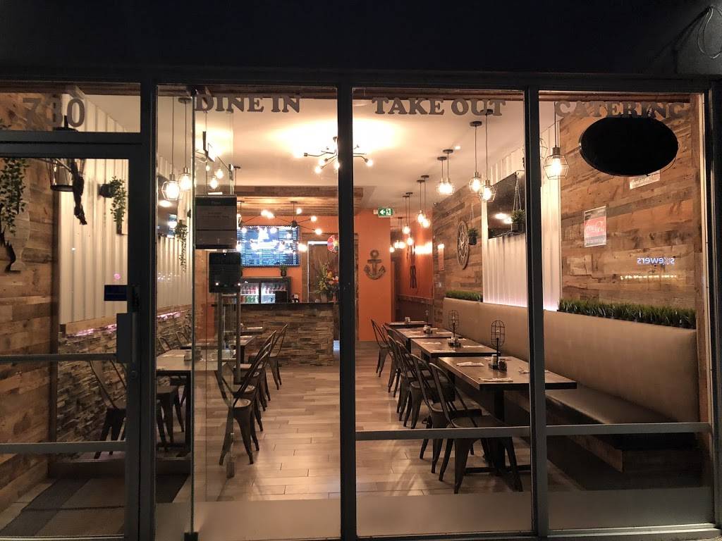 Rustik Rotisserie | restaurant | 730 Lakeshore Rd E, Mississauga, ON L5G 1J6, Canada | 9059902520 OR +1 905-990-2520