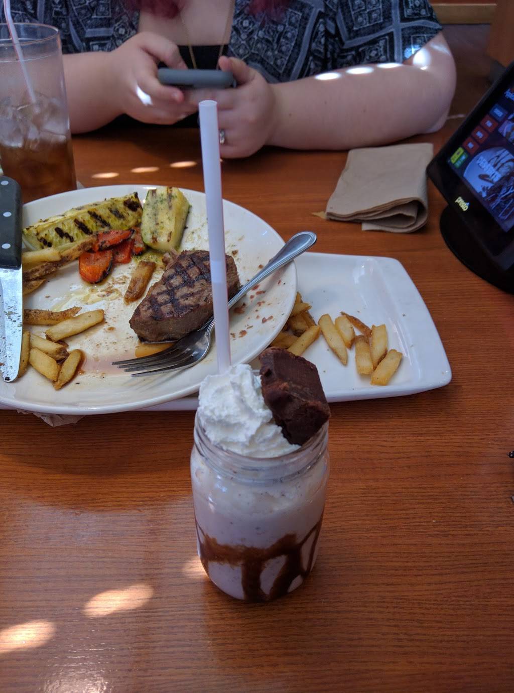 Applebees Grill + Bar | restaurant | 89 Chesser Plantation Ln, Chelsea, AL 35043, USA | 2056788800 OR +1 205-678-8800