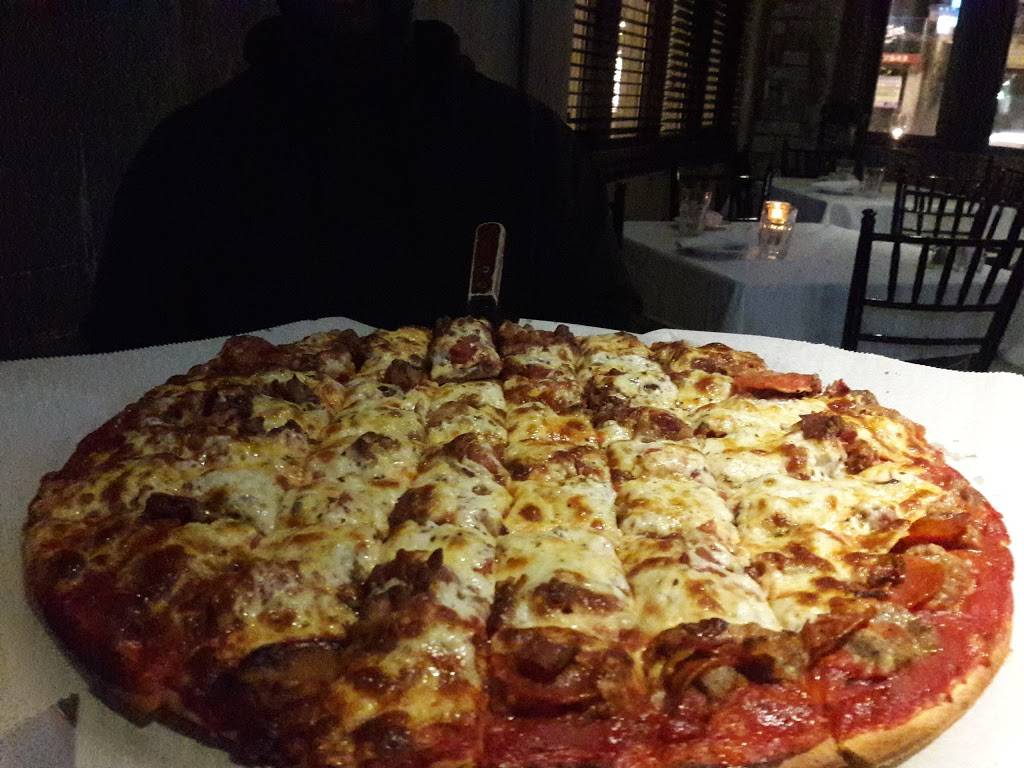 Barracos Pizza | restaurant | 2105 W 95th St, Chicago, IL 60643, USA | 7738814040 OR +1 773-881-4040