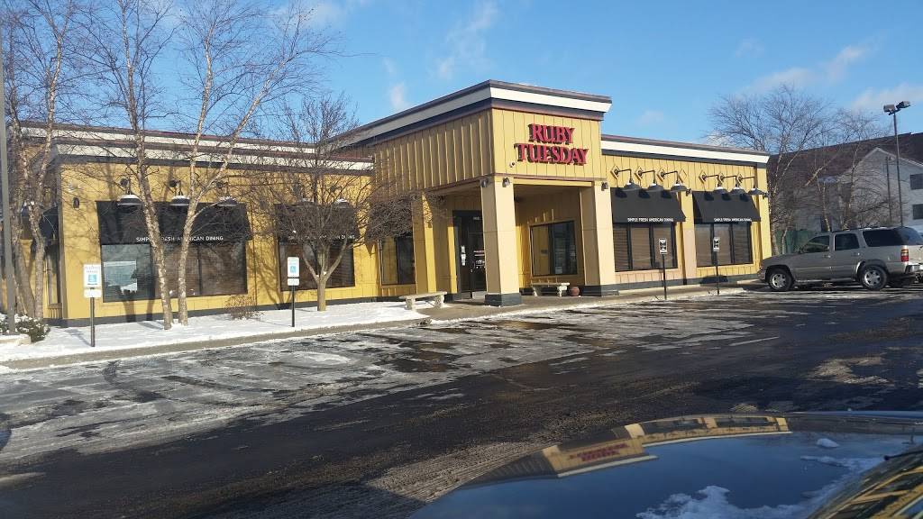 Ruby Tuesday | restaurant | 3308 E Center St, Warsaw, IN 46582, USA | 5742697821 OR +1 574-269-7821