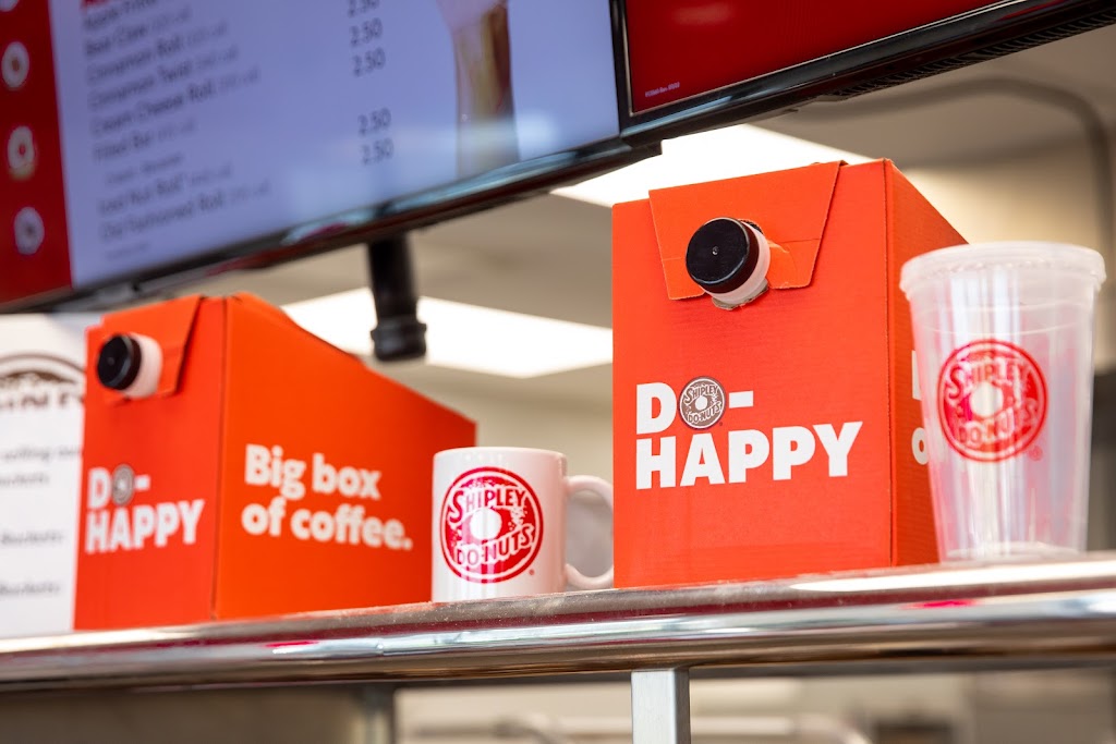 Shipley Do-Nuts | meal takeaway | 8121 Florida Blvd, Baton Rouge, LA 70806, USA | 2259645364 OR +1 225-964-5364