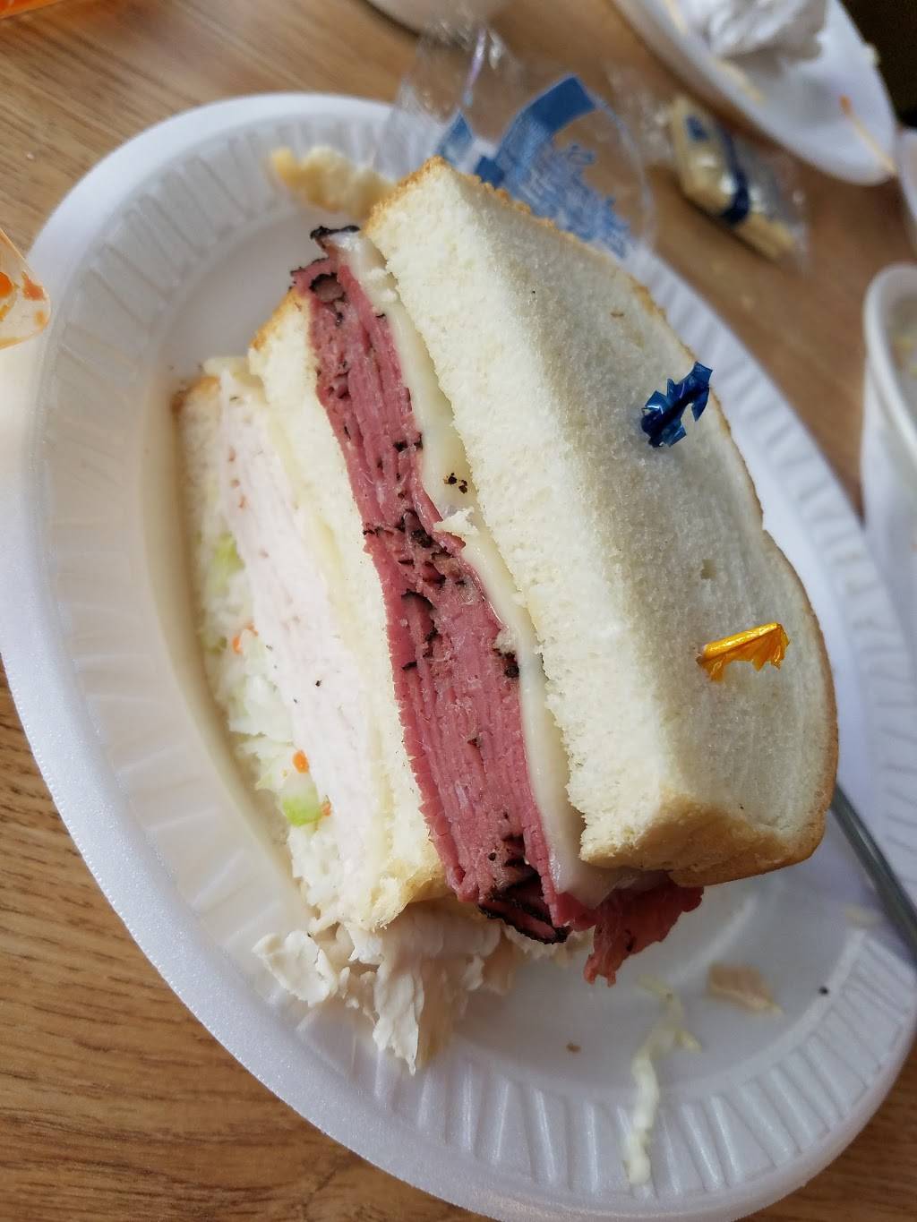 Food For Thought Deli | meal takeaway | 196 N Craig St, Pittsburgh, PA 15213, USA | 4126825033 OR +1 412-682-5033