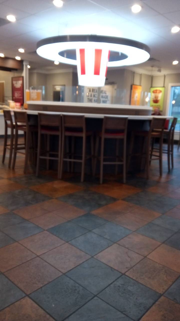 KFC | restaurant | 4790 Dixie Hwy, Waterford Twp, MI 48329, USA | 2486732030 OR +1 248-673-2030