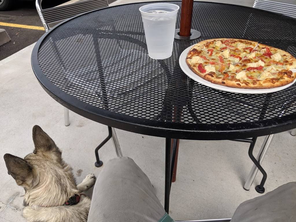 Mias Pizza & Pasta | restaurant | 8931 E Union Ave, Greenwood Village, CO 80111, USA | 3037289343 OR +1 303-728-9343