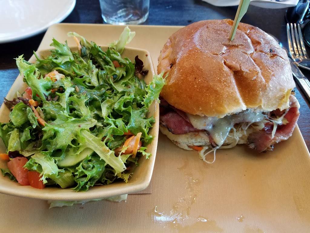 Local Kitchen & Craft Beer Bar | restaurant | 85 Mill Plain Rd, Fairfield, CT 06824, USA | 2039551920 OR +1 203-955-1920