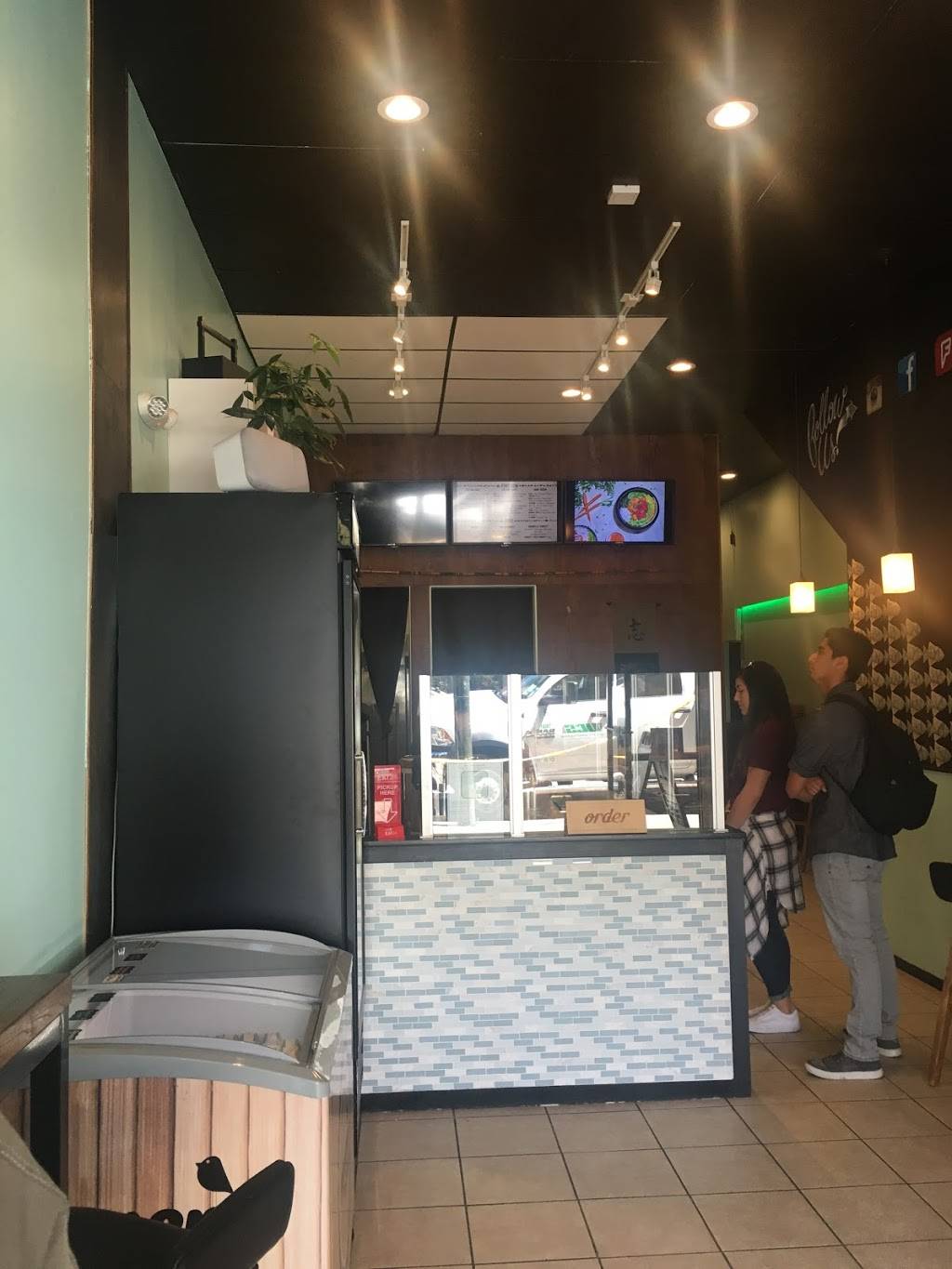 Poke Delish | restaurant | 601 Mission Bay Boulevard North, San Francisco, CA 94158, USA | 6287776772 OR +1 628-777-6772