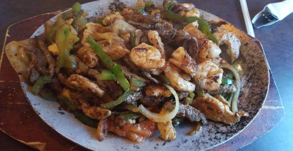 Plazuelas | restaurant | 3029 Solomons Island Rd, Edgewater, MD 21037, USA | 4109560080 OR +1 410-956-0080