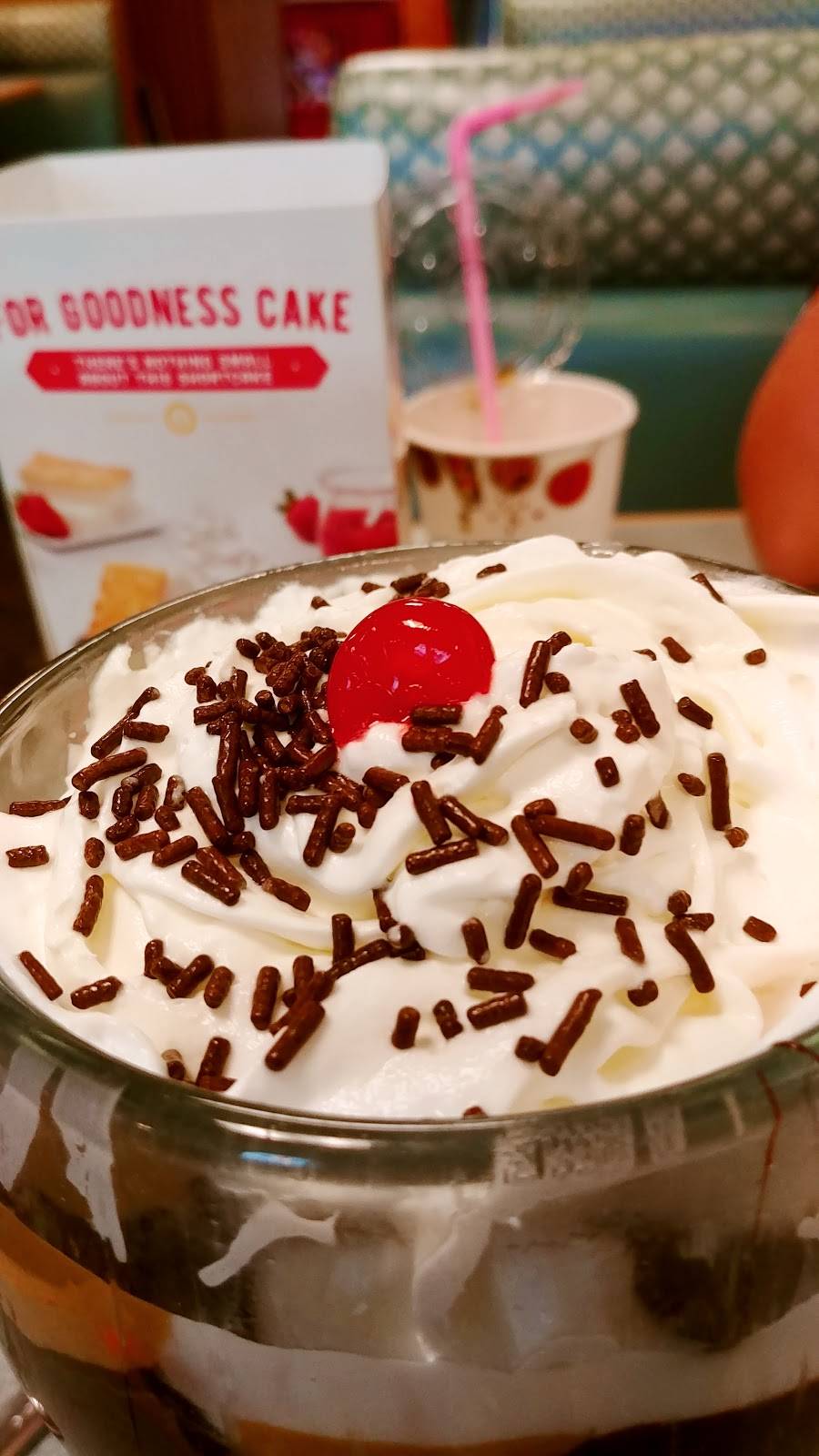 Friendlys | restaurant | 1011 E Eau Gallie Blvd, Melbourne, FL 32937, USA | 3217775035 OR +1 321-777-5035